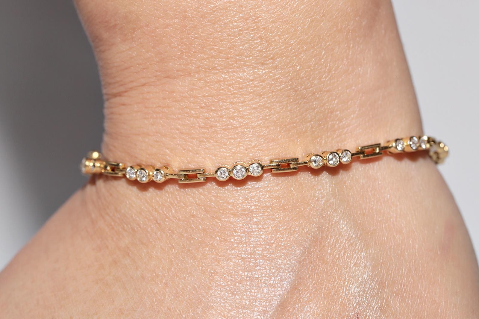 Bracciale da tennis decorato con diamanti naturali in oro 18 ct. d'epoca CIRCA 1980 in vendita 11