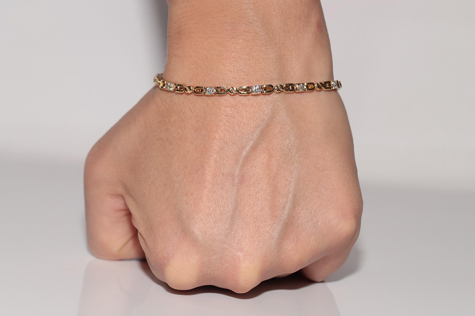 Bracciale da tennis decorato con diamanti naturali in oro 18 ct. d'epoca CIRCA 1980 in vendita 14