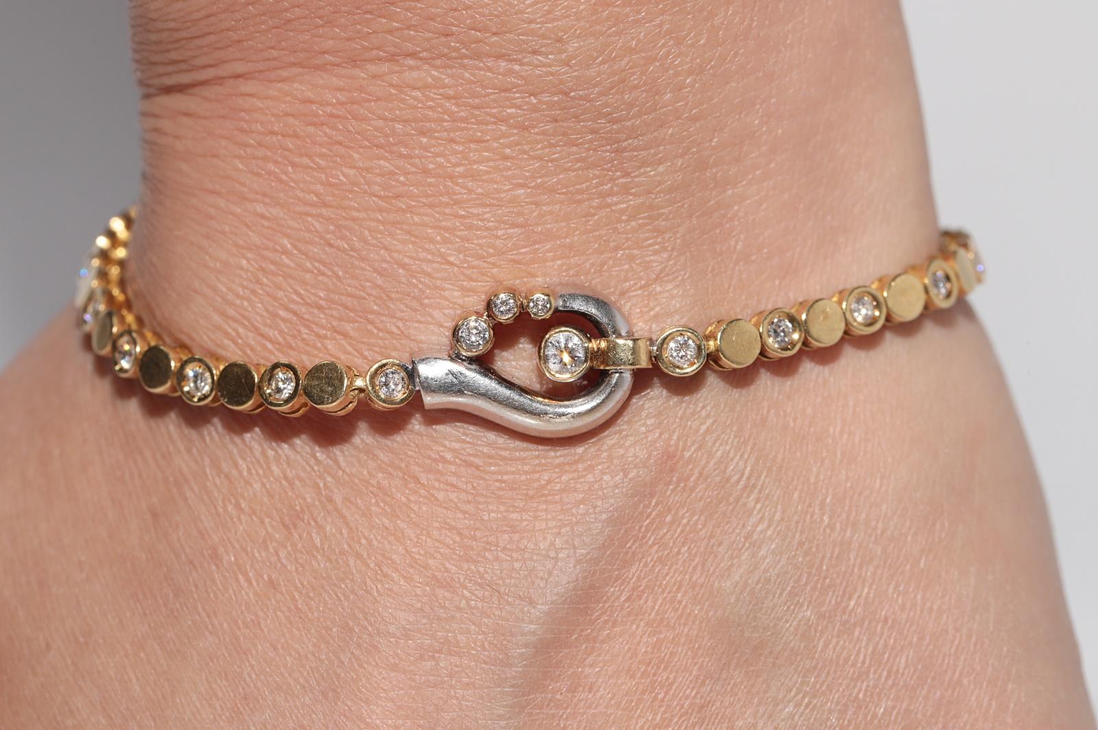 Rétro Bracciale da tennis decorato con diamanti naturali in oro 18 ct. d'epoca CIRCA 1980 in vendita