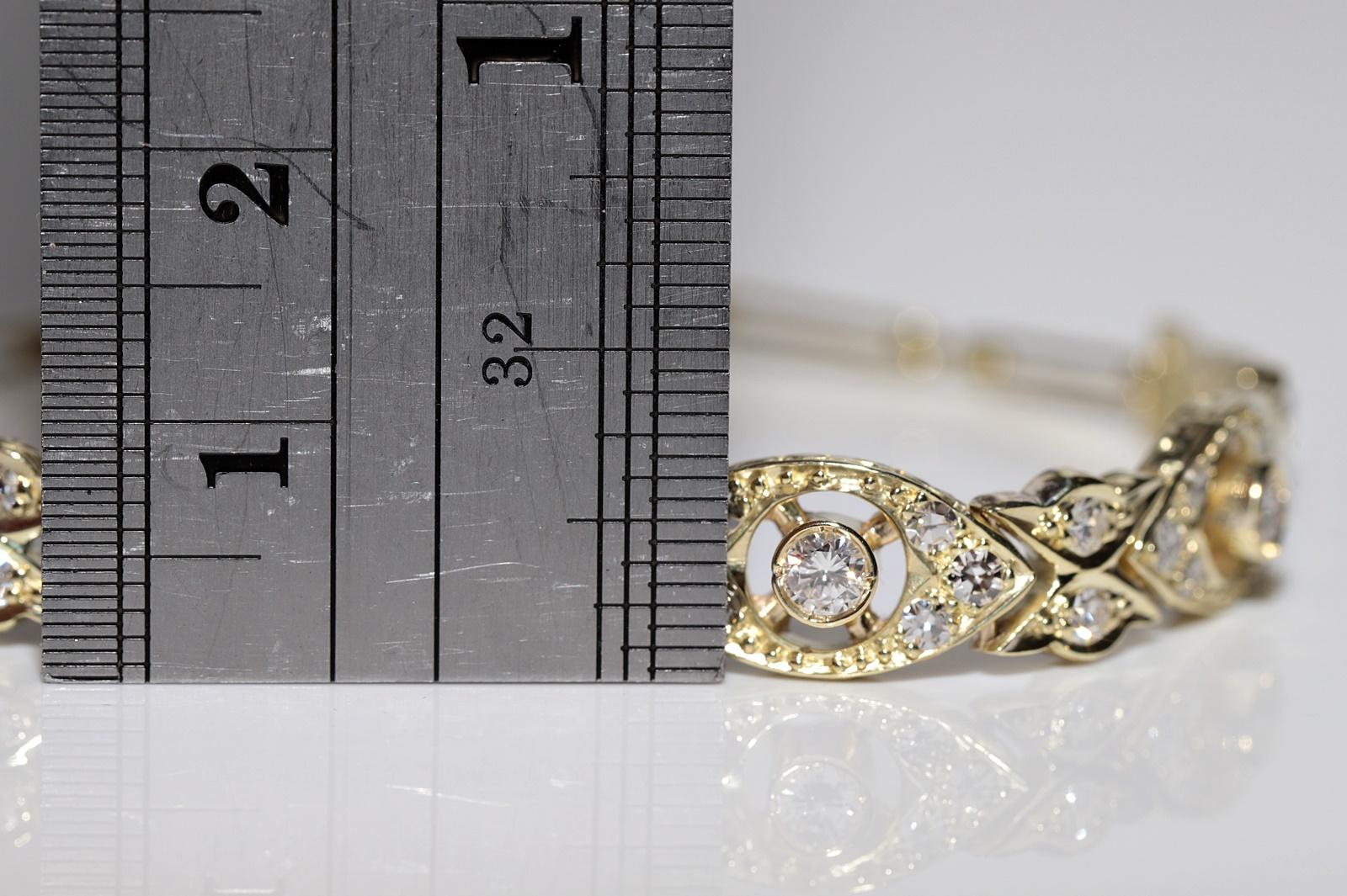 Vintage Circa 1980er Jahre 18k Gold Natürliches Diamant-Tennisarmband mit Dekoration Damen im Angebot