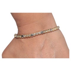Vintage Circa 1980s 18k Gold Natural Diamond Decorated Tennis Bracelet