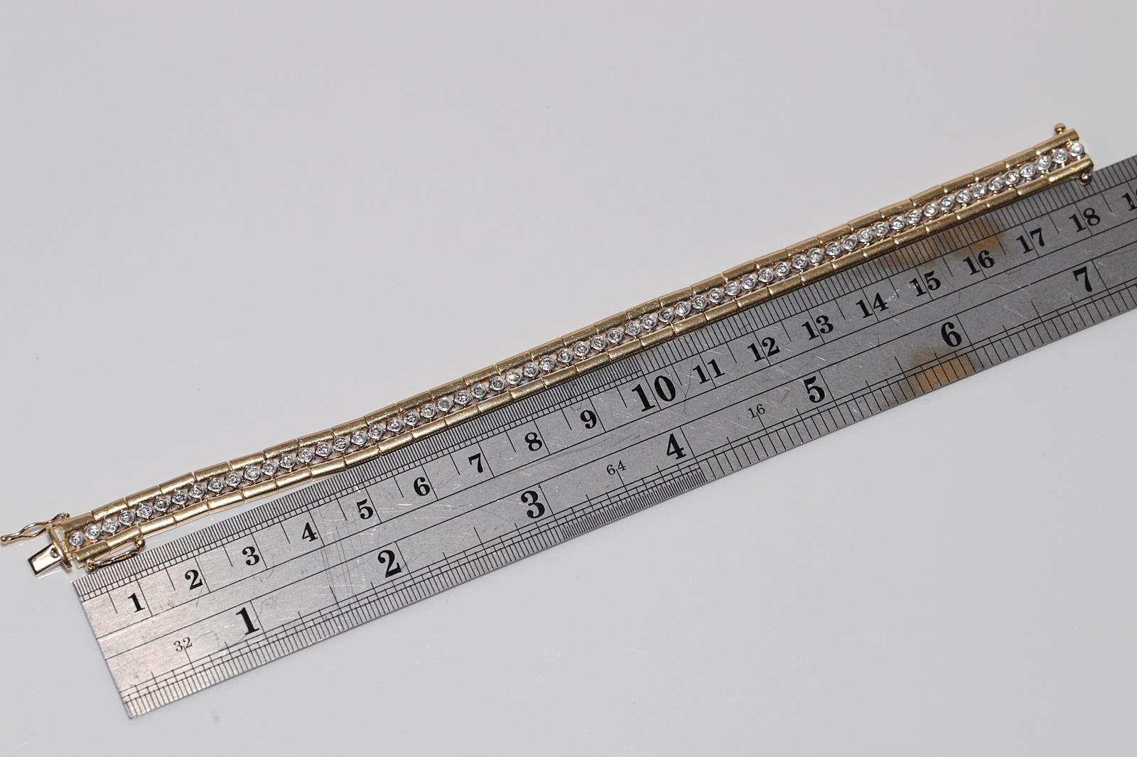 Vintage Circa 1980s 18k Gold Natural Diamond Decorated Tennis Strong Bracelet For Sale 8