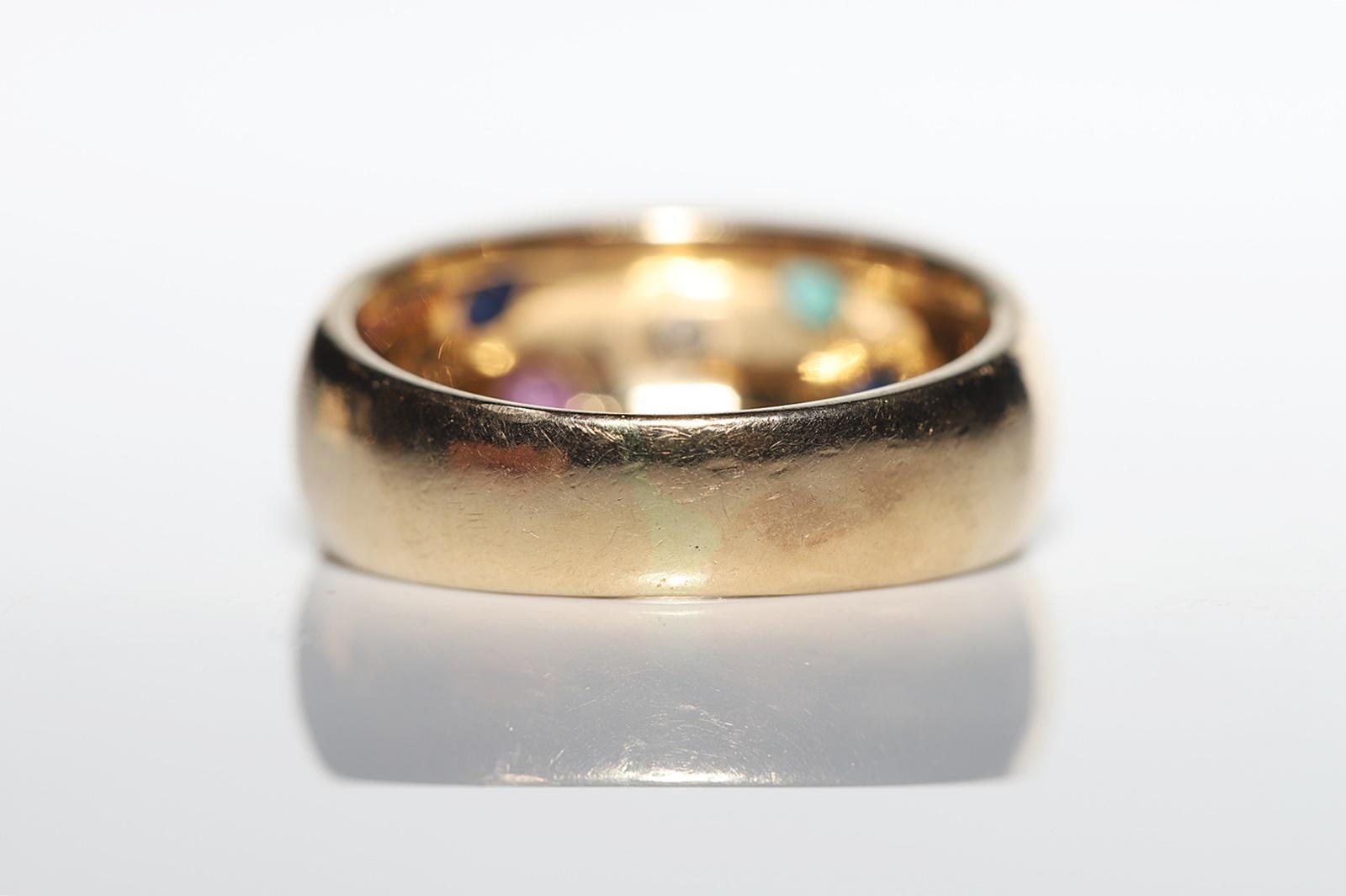 Vintage Circa 1980er Jahre 18k Gold Natürlicher Diamant Smaragd Saphir Rubin Band Ring  Damen im Angebot