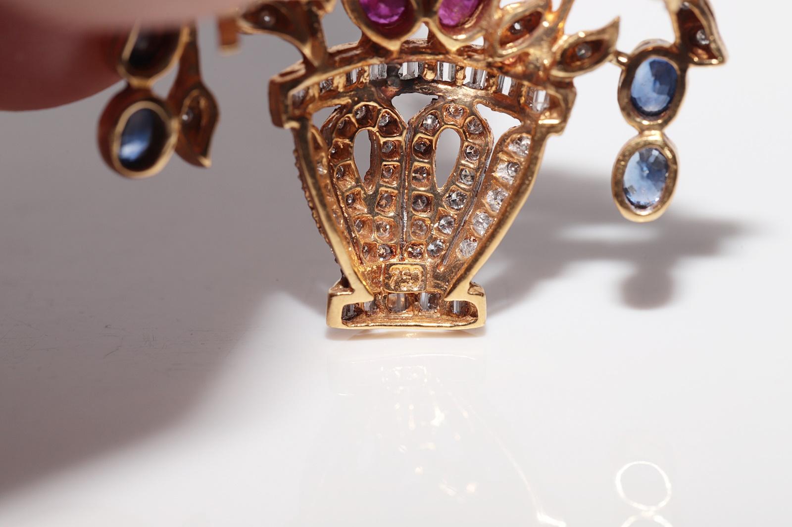 Vintage Circa 1980s 18k Gold Natural Diamond Emerald Sapphire Ruby Brooch For Sale 5