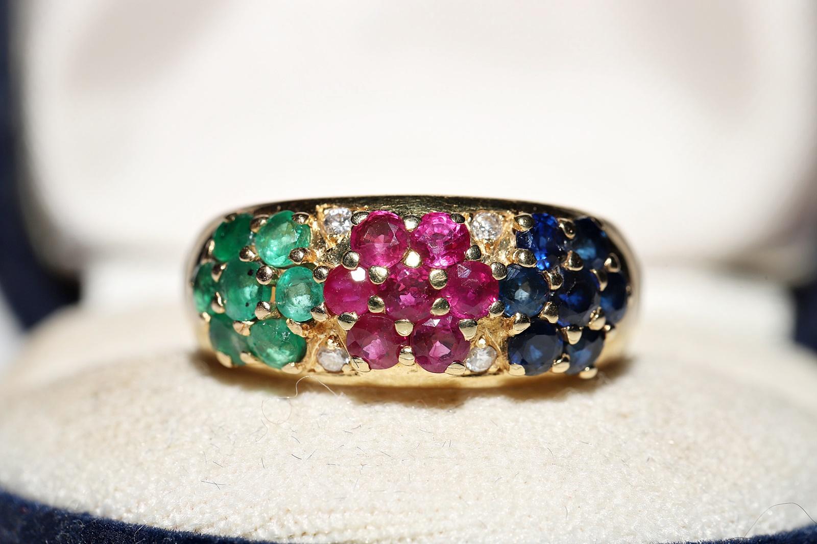 Anillo Vintage Circa 1980s Oro 18k Diamante Natural Esmeralda Zafiro Rubí en Bueno estado para la venta en Fatih/İstanbul, 34