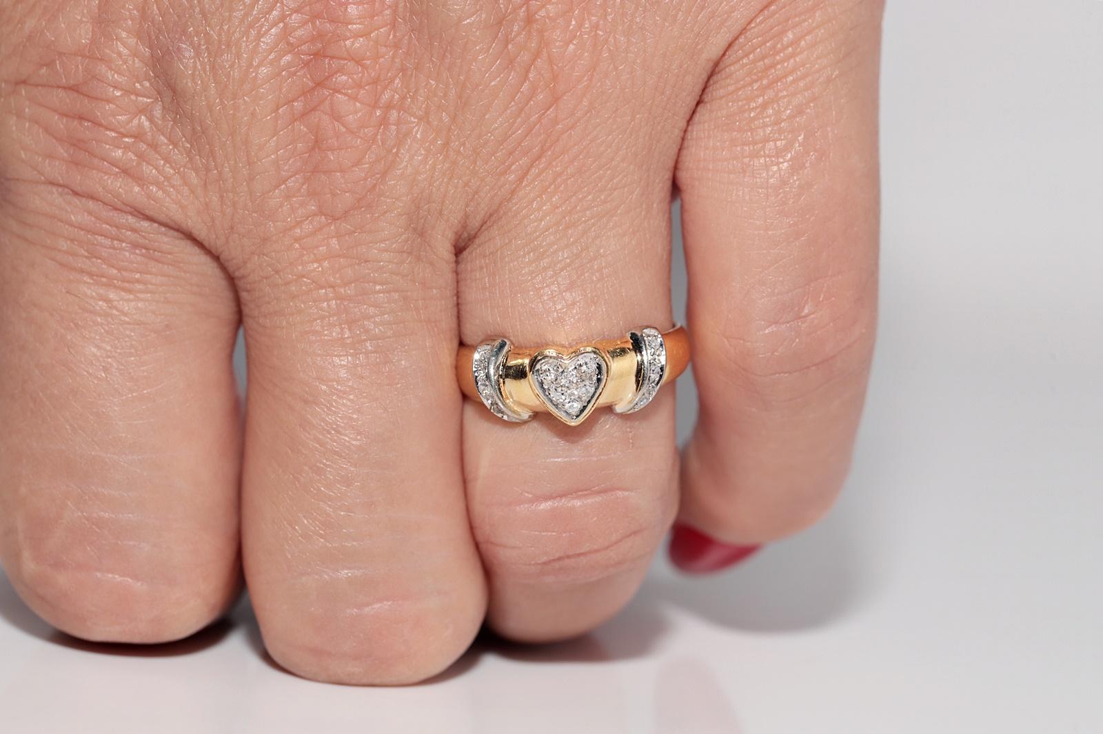 Vintage CIRCA 1980 Bague en or 18k diamant naturel Heart Design en vente 9