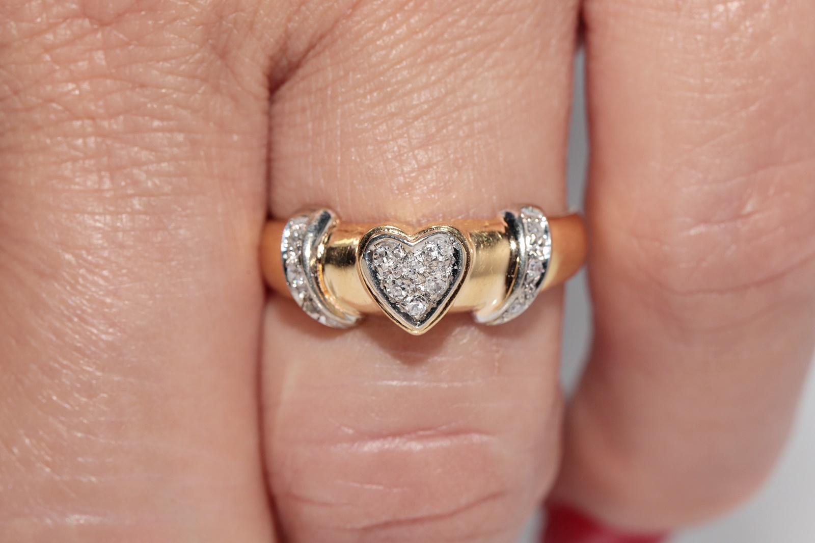 Vintage CIRCA 1980 Bague en or 18k diamant naturel Heart Design en vente 10