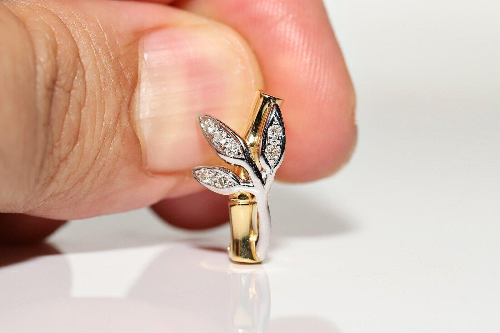 Vintage Circa 1980er Jahre Ohrring aus 18 Karat Gold mit natürlichem Diamanten im Efeu-Stil im Angebot 3