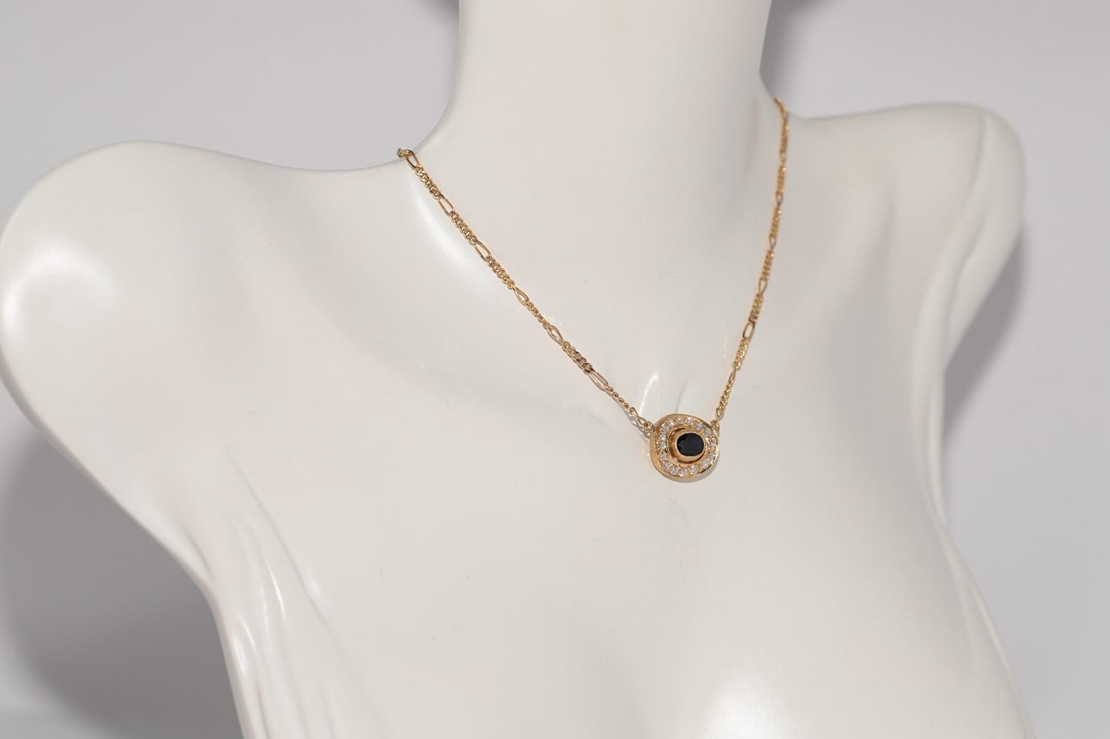 Vintage Circa 1980s 18k Gold Natural Diamond Oval Cut Sapphire Pendant Necklace In Good Condition For Sale In Fatih/İstanbul, 34