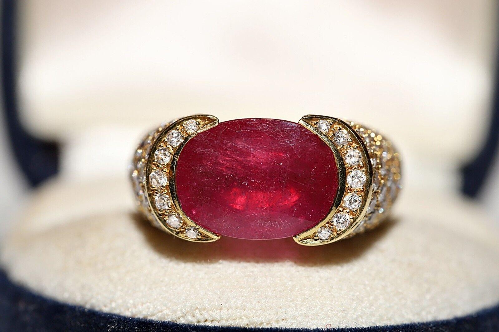 Vintage Circa 1980s 18k Gold Natural Diamond Ruby Decorated Strong Ring For Sale 7
