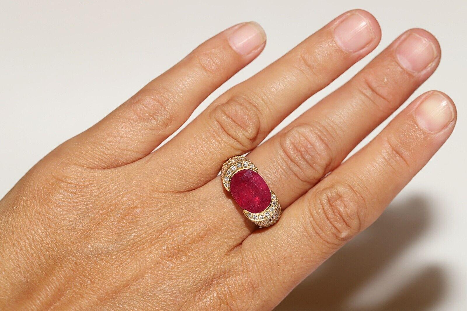 Vintage Circa 1980 Gold 18k Natural Diamond Ruby Decorated Strong Ring (Bague forte ornée de diamants naturels et de rubis) Pour femmes en vente