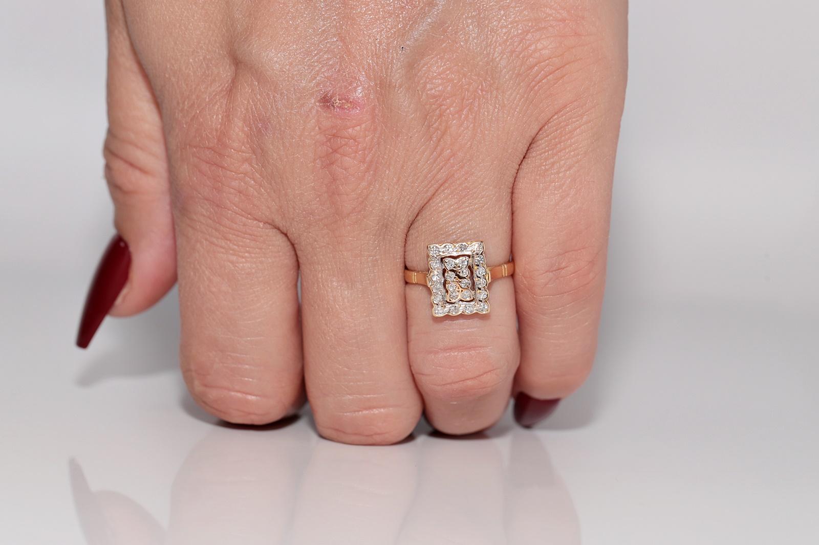 Anello quadrato con diamante naturale in oro 18 carati, vintage CIRCA gli anni '80 in vendita 7