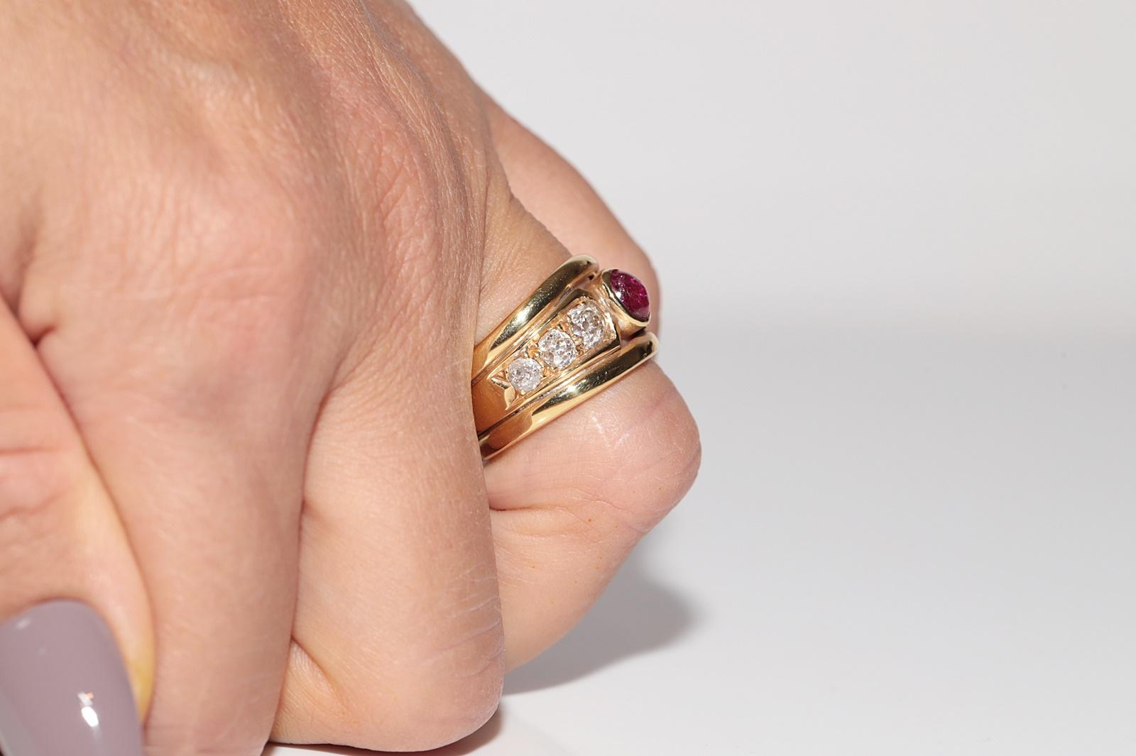 Vintage CIRCA 1980s 18k Gold Natürlicher Altschliff Diamant und Cabochon Rubin Ring im Angebot 5