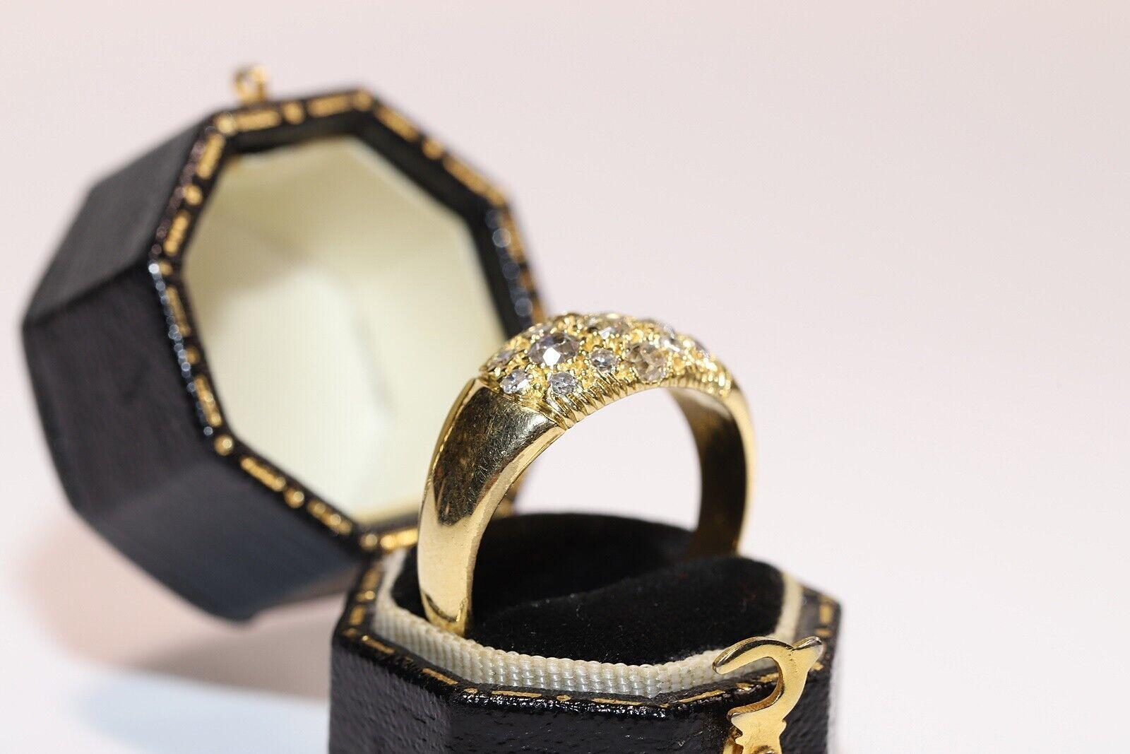 Vintage Circa 1980s 18k Gold Natural Old Cut Diamond Decorated Ring  For Sale 3