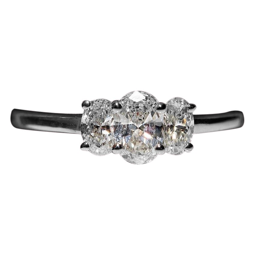 Vintage Circa 1980er Jahre 18k Gold Natürlicher Ovalschliff Diamant Dekorierter Ring im Angebot