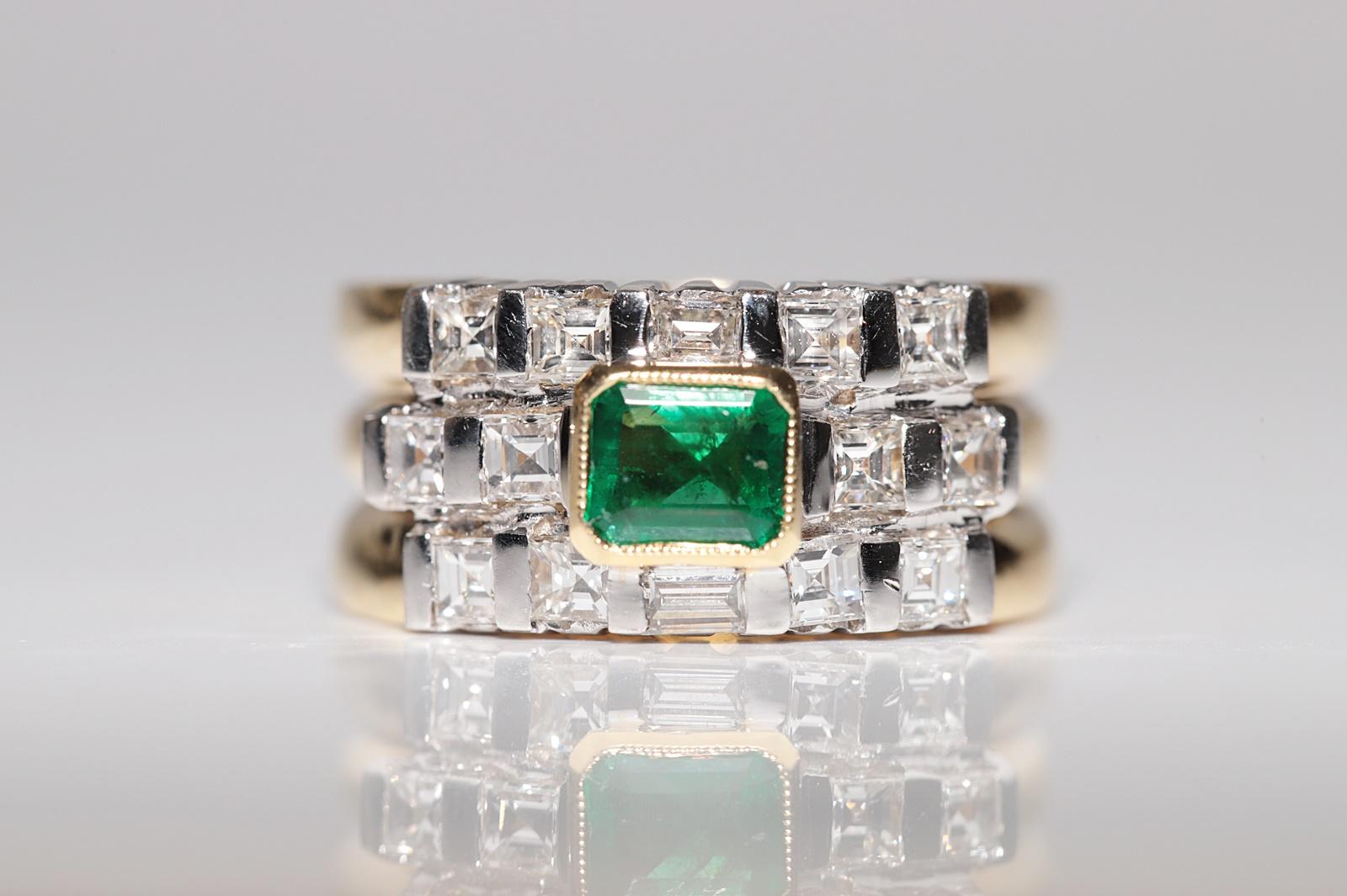 Retro Vintage Circa 1980s 18k Gold Natural Princess Cut Diamond And Emerald Ring For Sale