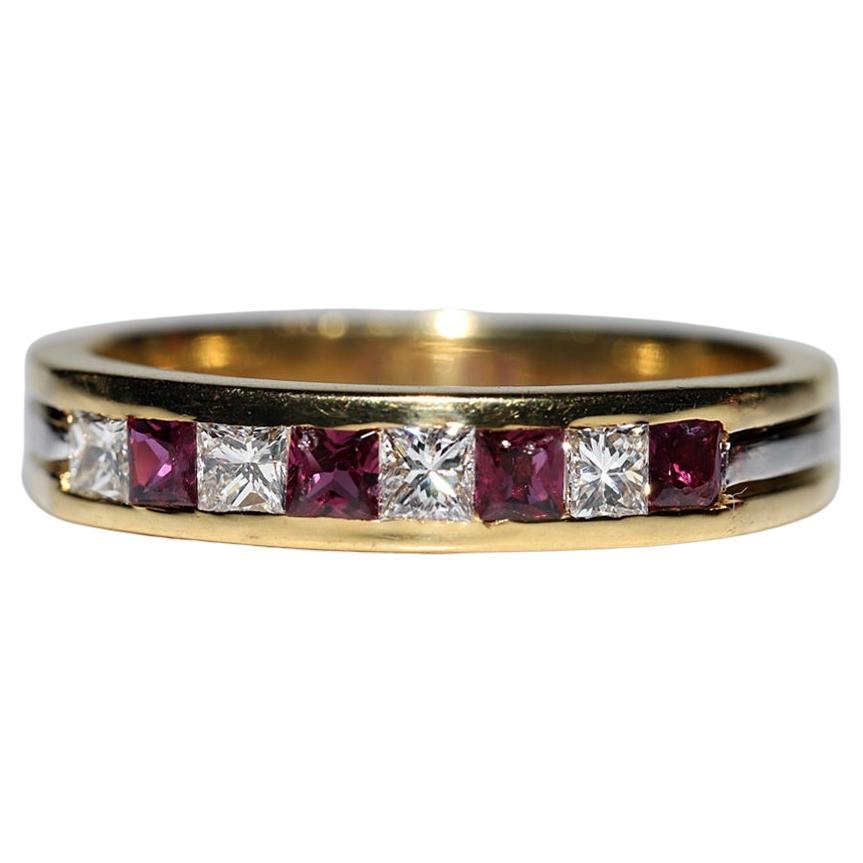 Vintage Circa 1980s 18k Gold Natural Princess Cut Diamond And Ruby  Ring For Sale