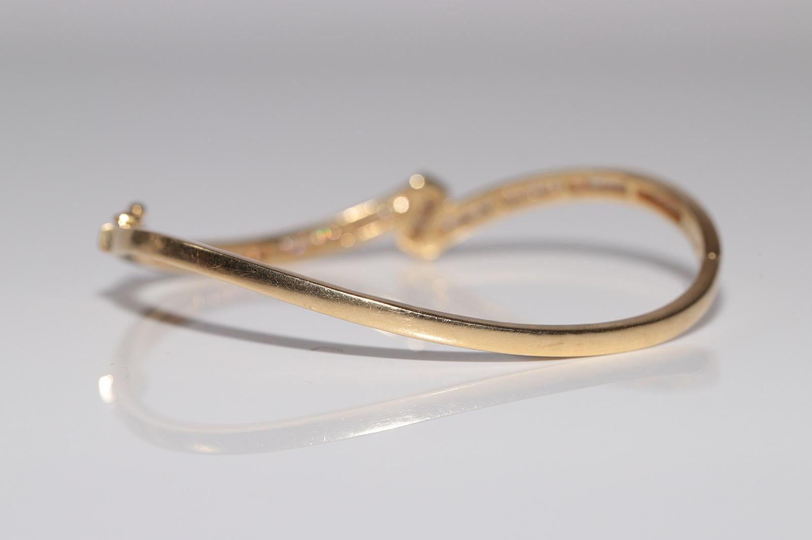 Armreif Vintage Circa 1980er Jahre 18k Gold natürlicher Diamant im Prinzessinnenschliff im Angebot 4