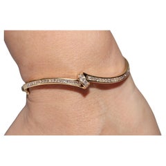 Vintage Circa 1980s 18k Gold Natural Princess Cut Diamond Bangle Bracelet