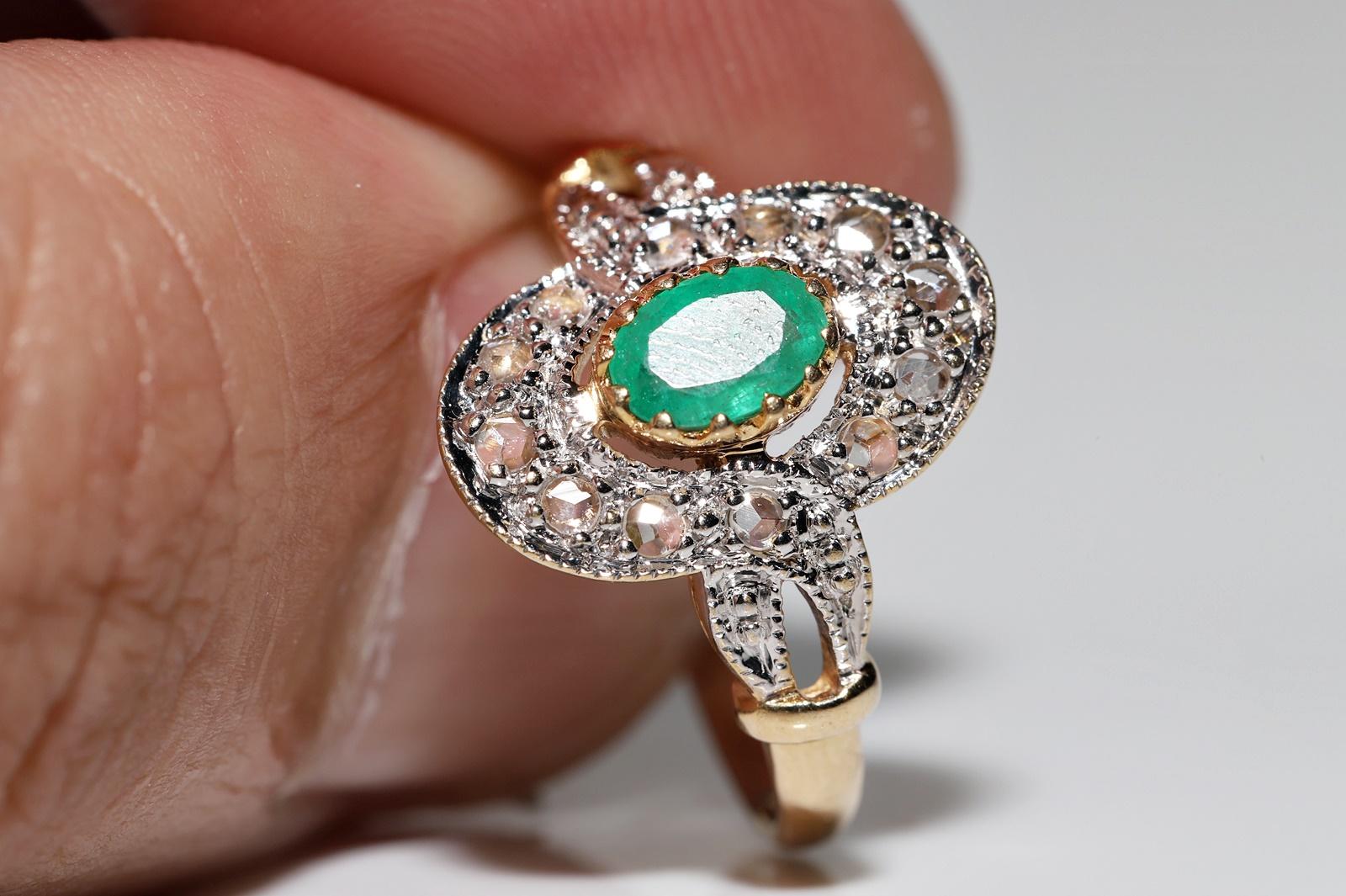 Vintage Circa 1980s 18k Gold Natural Rose Cut Diamond And Emerald Ring For Sale 8