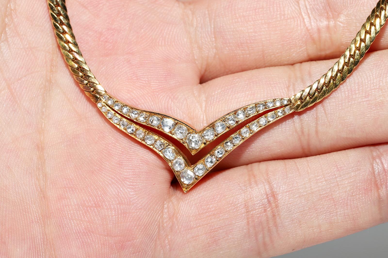 Vintage Circa 1980s 18k Gold Natural Rose Cut Diamond Decorated Pretty Necklace  For Sale 1