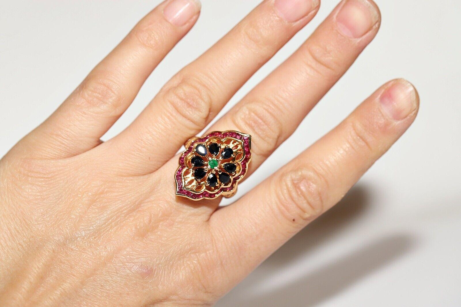 Vintage Circa 1980s 18k Gold Natural Ruby And Sapphire Emerald Navette Ring For Sale 7