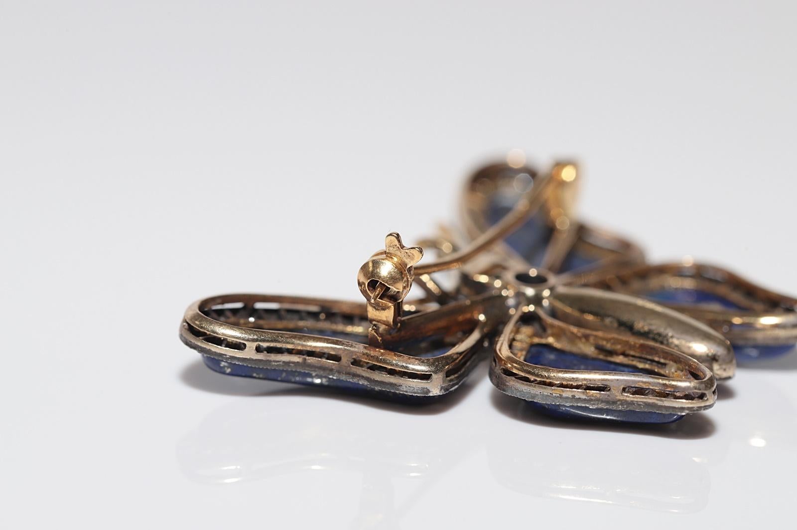 Vintage Circa 1980s 18k Gold Top Silver Lapis Natural Diamond Butterfly Brooch For Sale 6