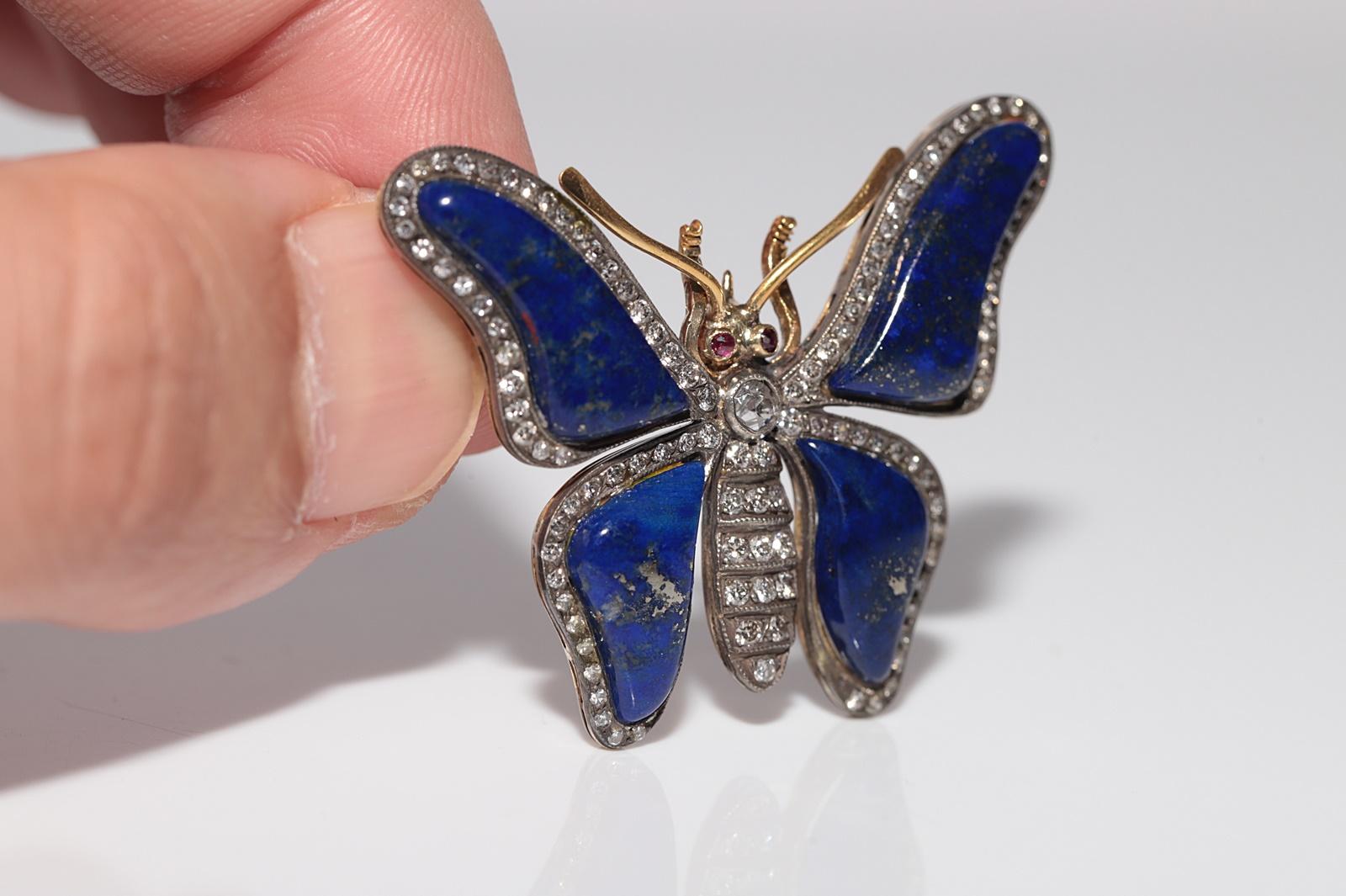 Brilliant Cut Vintage Circa 1980s 18k Gold Top Silver Lapis Natural Diamond Butterfly Brooch For Sale