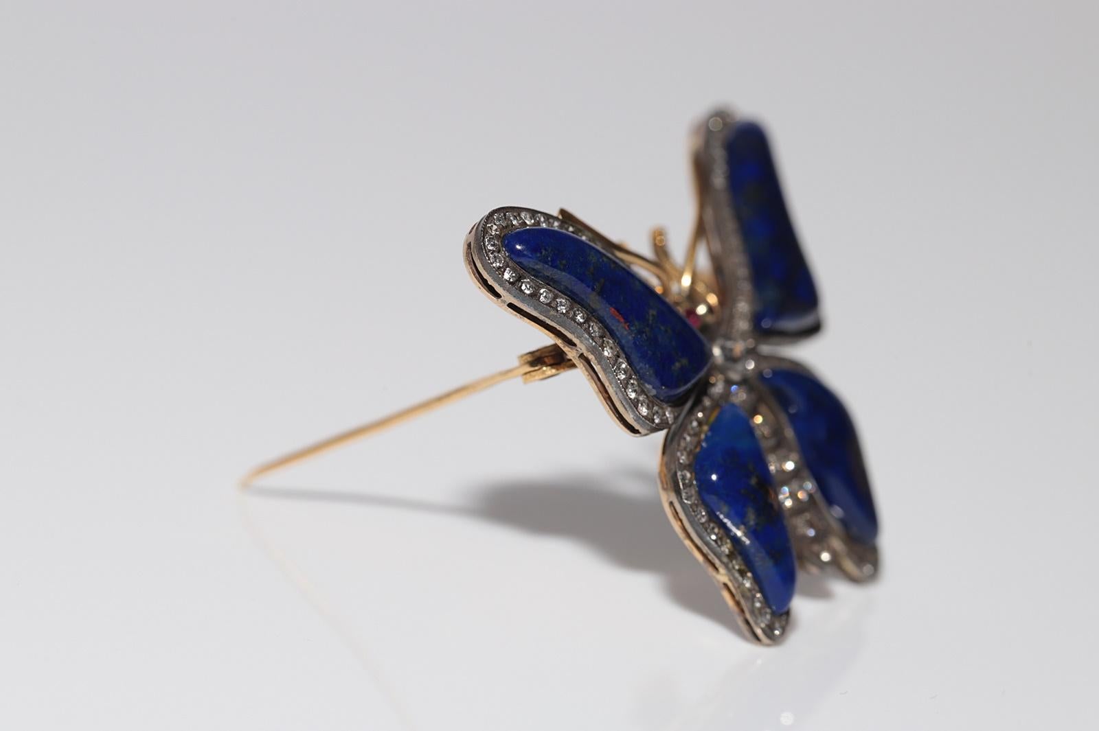 Vintage Circa 1980s 18k Gold Top Silver Lapis Natural Diamond Butterfly Brooch For Sale 1