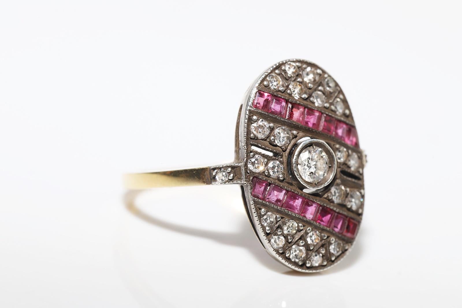 Women's Vintage Circa 1980s 18k Gold Top Silver Natural Diamond And Caliber Ruby Ring For Sale