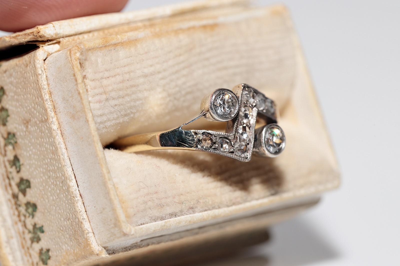 Retro Vintage Circa 1980s 18k Gold Top Silver Natural Diamond Decorated Ring For Sale