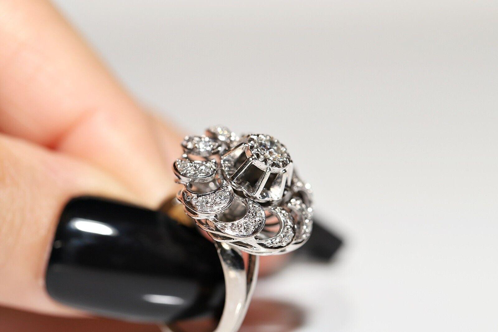 Vintage Circa 1980er Jahre 18k Weißgold Natürlicher Diamant Dekorierter starker Ring Damen im Angebot