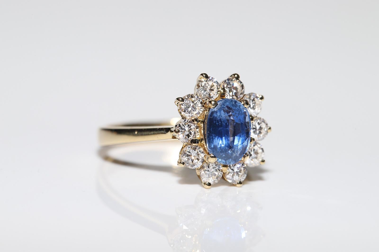 Brilliant Cut Vintage Circa 1980s 18kGold Natural Diamond And Tanzanite Decorated Ring For Sale