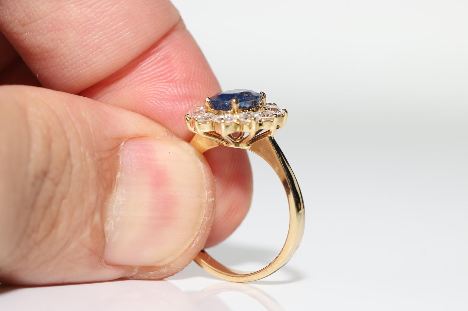 Vintage Circa 1980s 18kGold Natural Diamond And Tanzanite Decorated Ring For Sale 1
