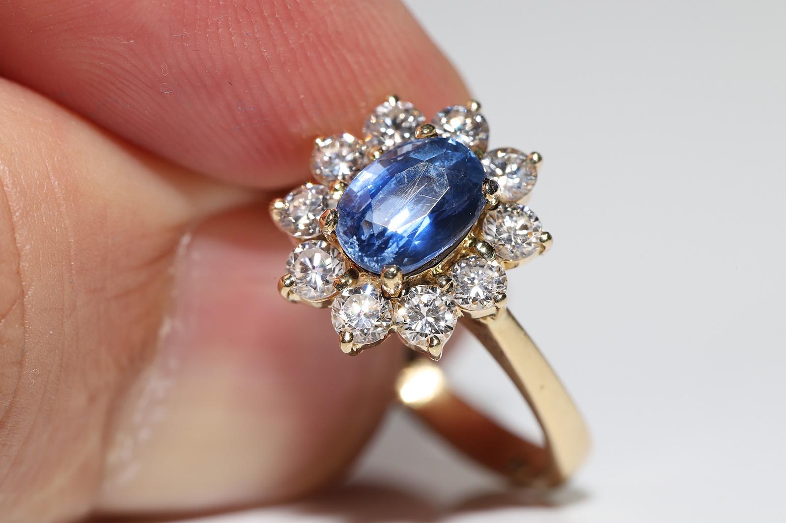 Vintage Circa 1980s 18kGold Natural Diamond And Tanzanite Decorated Ring For Sale 2