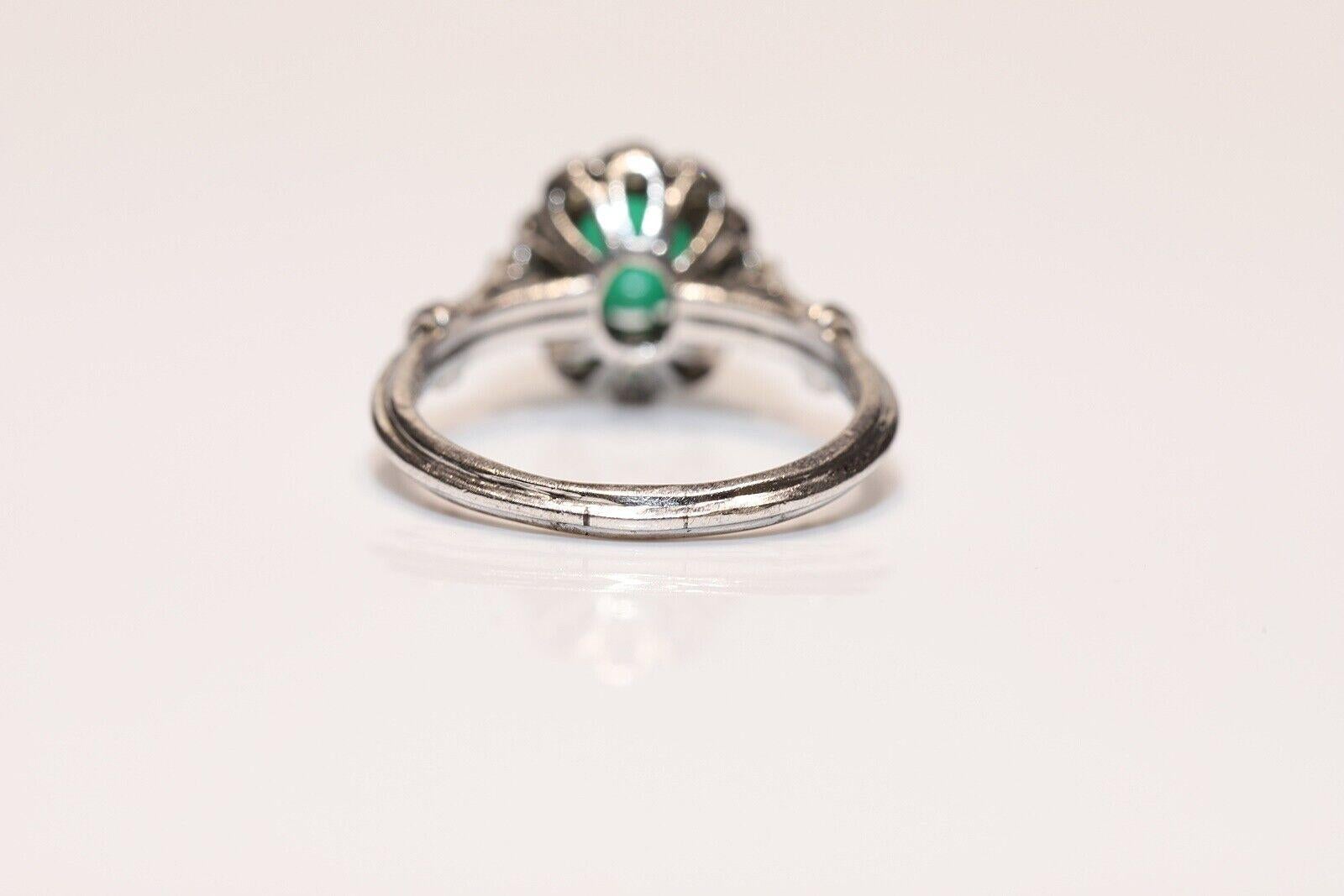 Vintage Circa 1980s 8k Gold Natural Cabochon Cut Emerald And Diamond Ring Bon état - En vente à Fatih/İstanbul, 34