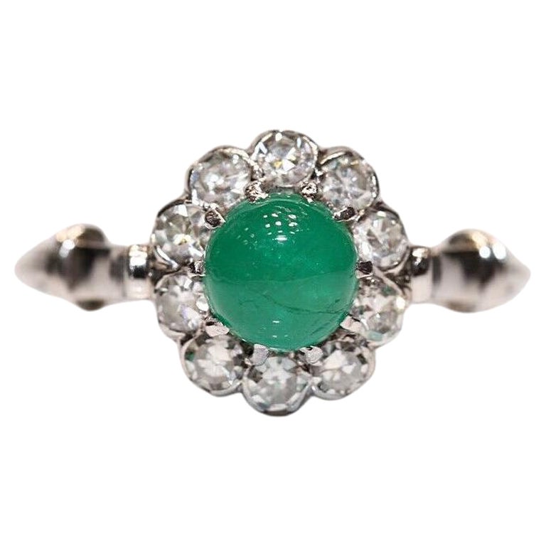 Anillo vintage circa años 80 de oro de 8k con esmeralda natural cortada en cabujón y diamantes