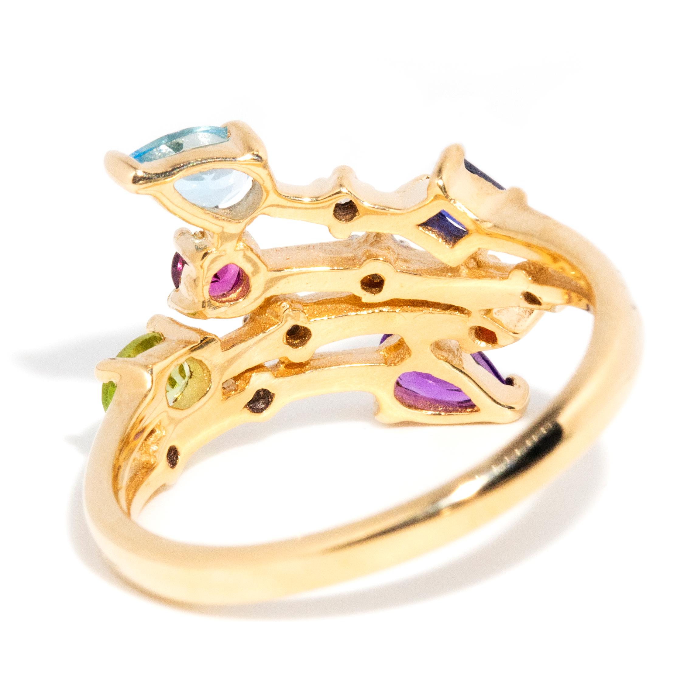Vintage circa 1980s 9 Carat Yellow Gold Accent Stone Crossover Style Band 1