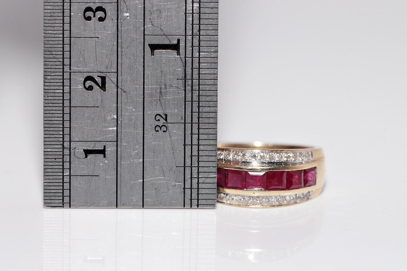 Anello a fascia in oro 9k con diamante naturale e rubino taglio baguette, vintage, circa anni '80 In condizioni buone in vendita a Fatih/İstanbul, 34