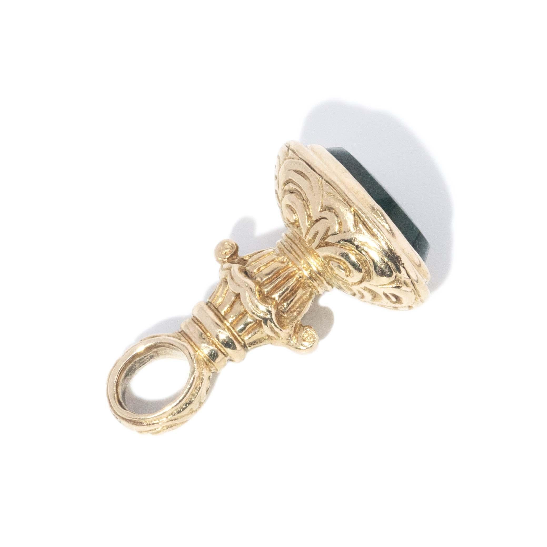 Vintage Circa 1980 Pendentif en or jaune 9 carats avec sceau en pierre de sang en vente 5