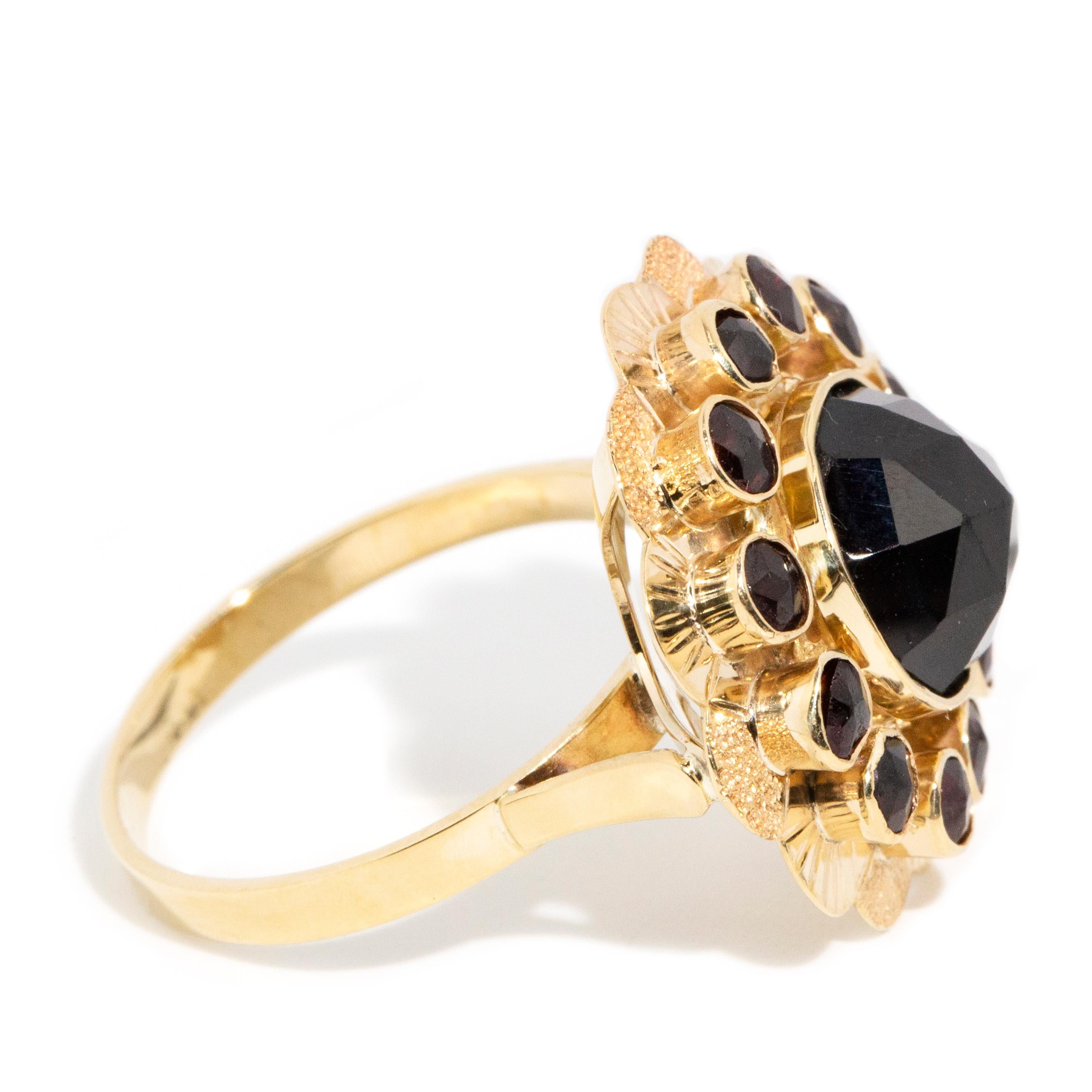 Vintage Circa 1980s Bohemian Garnet Starburst Cluster Ring 14 Carat Yellow Gold In Good Condition For Sale In Hamilton, AU