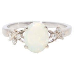 Vintage-Ring aus 14 Karat Weißgold mit Kristall-Opal und Diamant, ca. 1980er Jahre