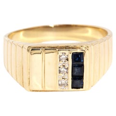 Vintage Circa 1980s Deep Blue Sapphire & Diamond Signet Ring 9 Carat Gold