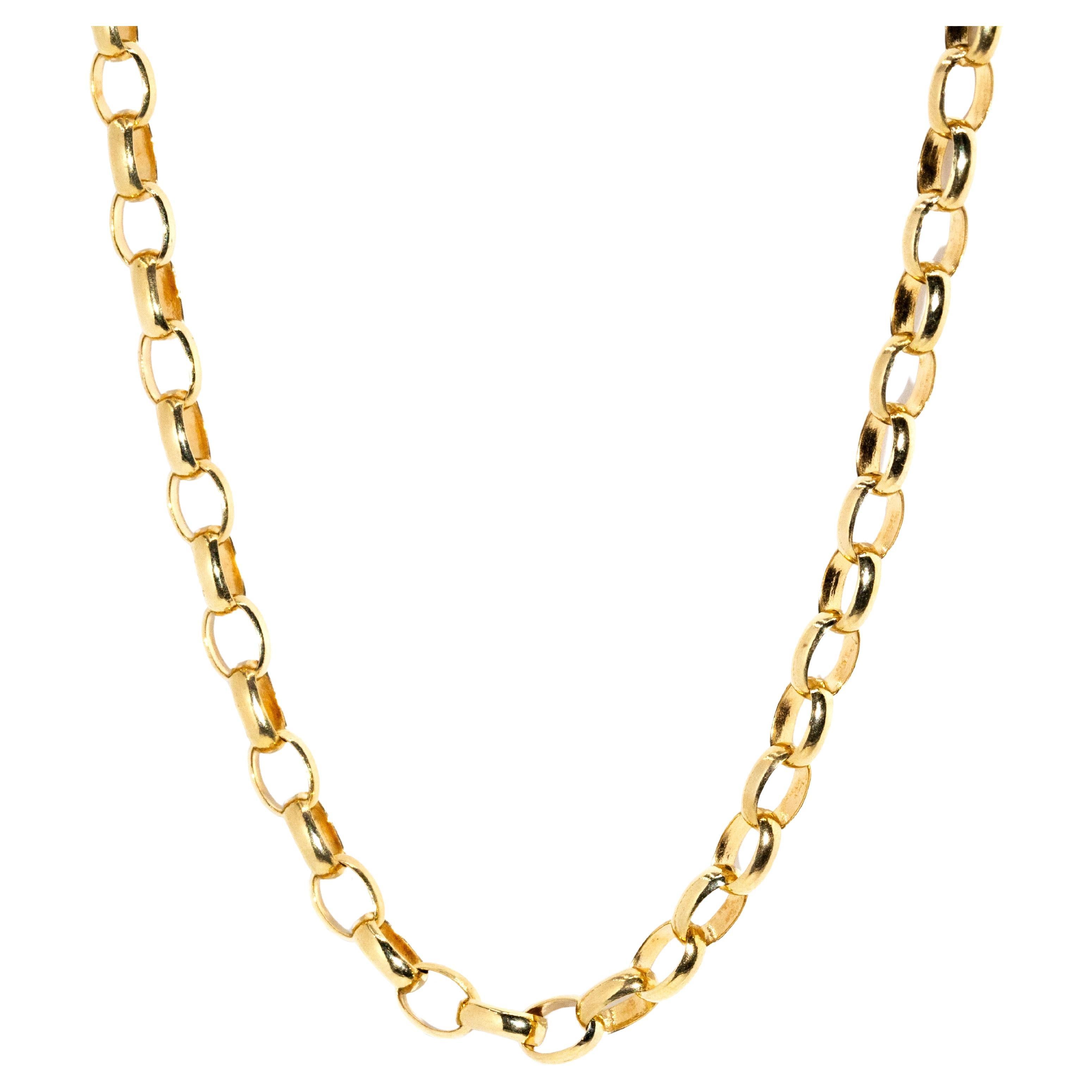 Vintage Circa 1980s Diamond Cut Heavy Oval Link Chain 9 Carat Yellow Gold For Sale