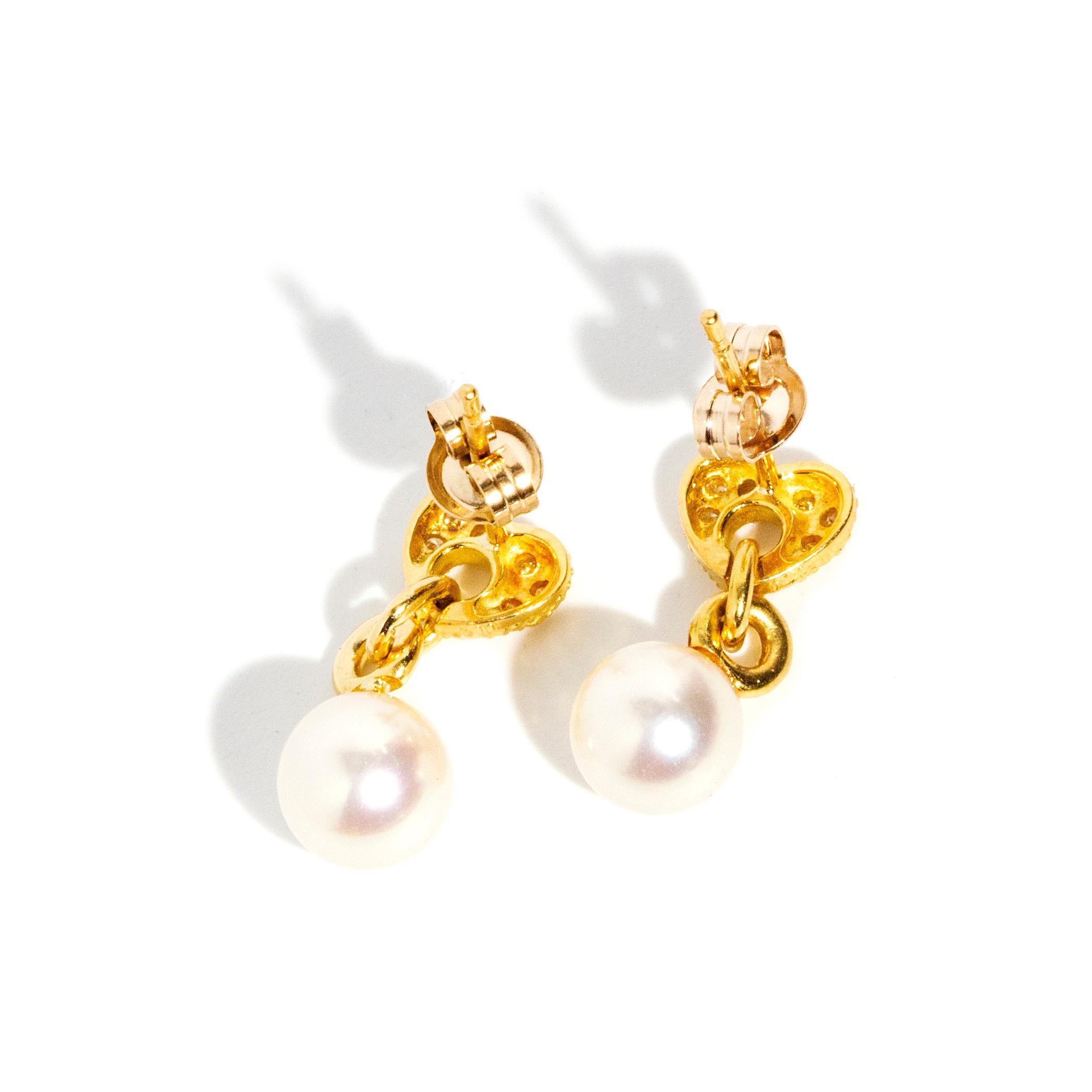 Round Cut Vintage Circa 1980s Diamond & Pearl Bubble Heart Studs 18 Carat Yellow Gold For Sale
