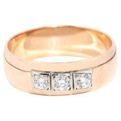 Vintage Circa 1980s Diamond Three Stone Band 14 Carat Gold