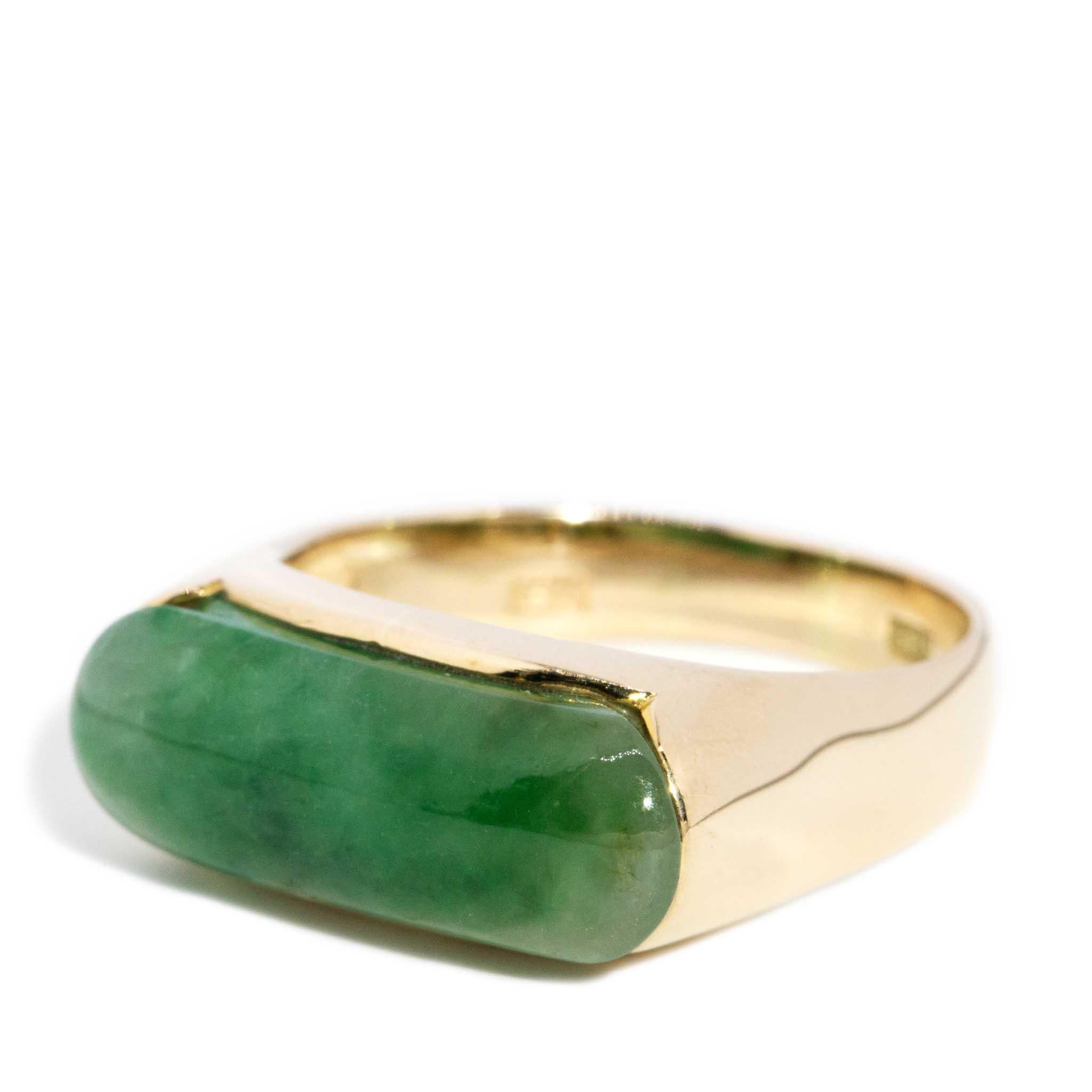 Vintage Circa 1980s Elongated Jade Cabochon Ring 14 Carat Yellow Gold In Good Condition For Sale In Hamilton, AU