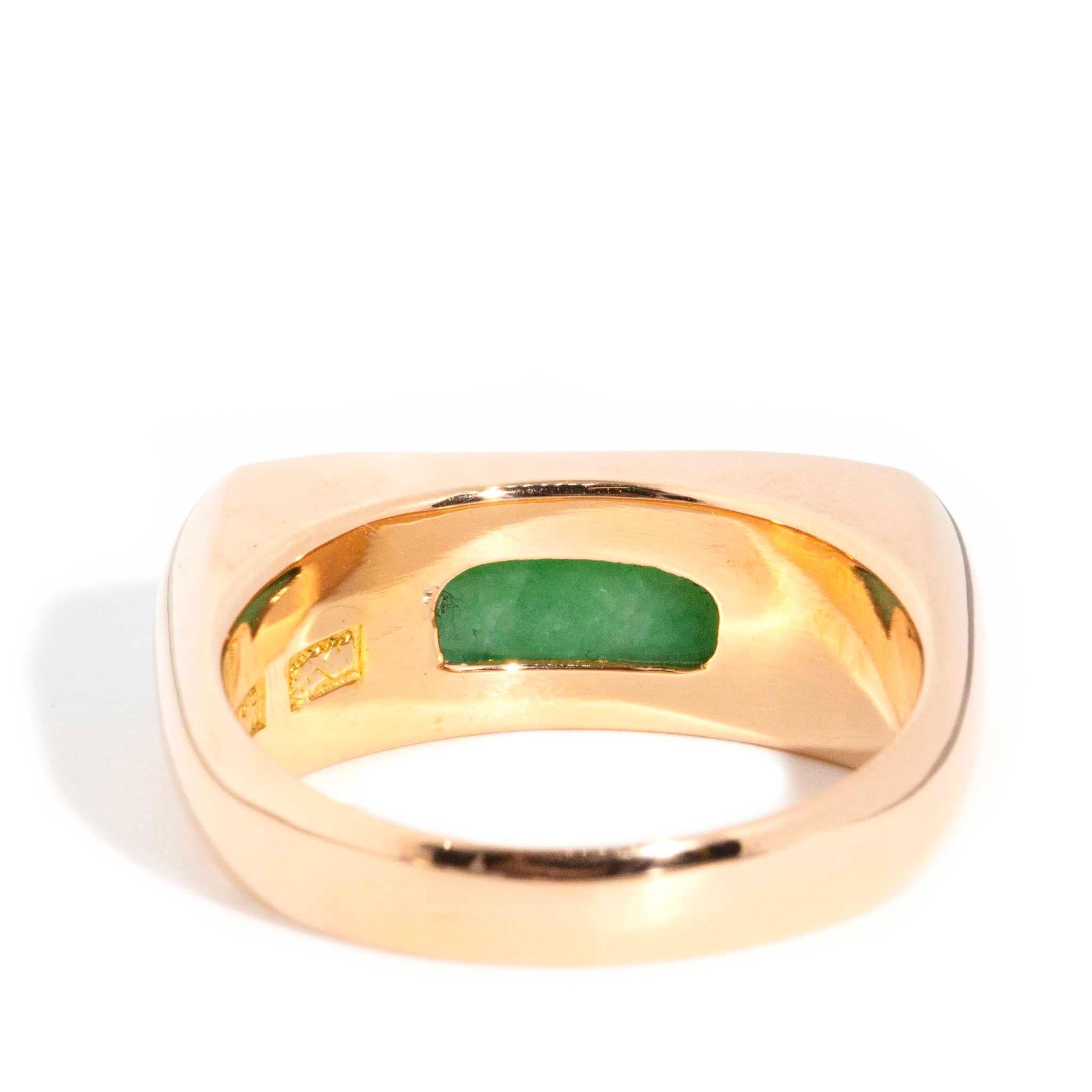 Vintage Circa 1980s Elongated Solitaire Jadeite Jade Cabochon Ring 20 Carat Gold 4