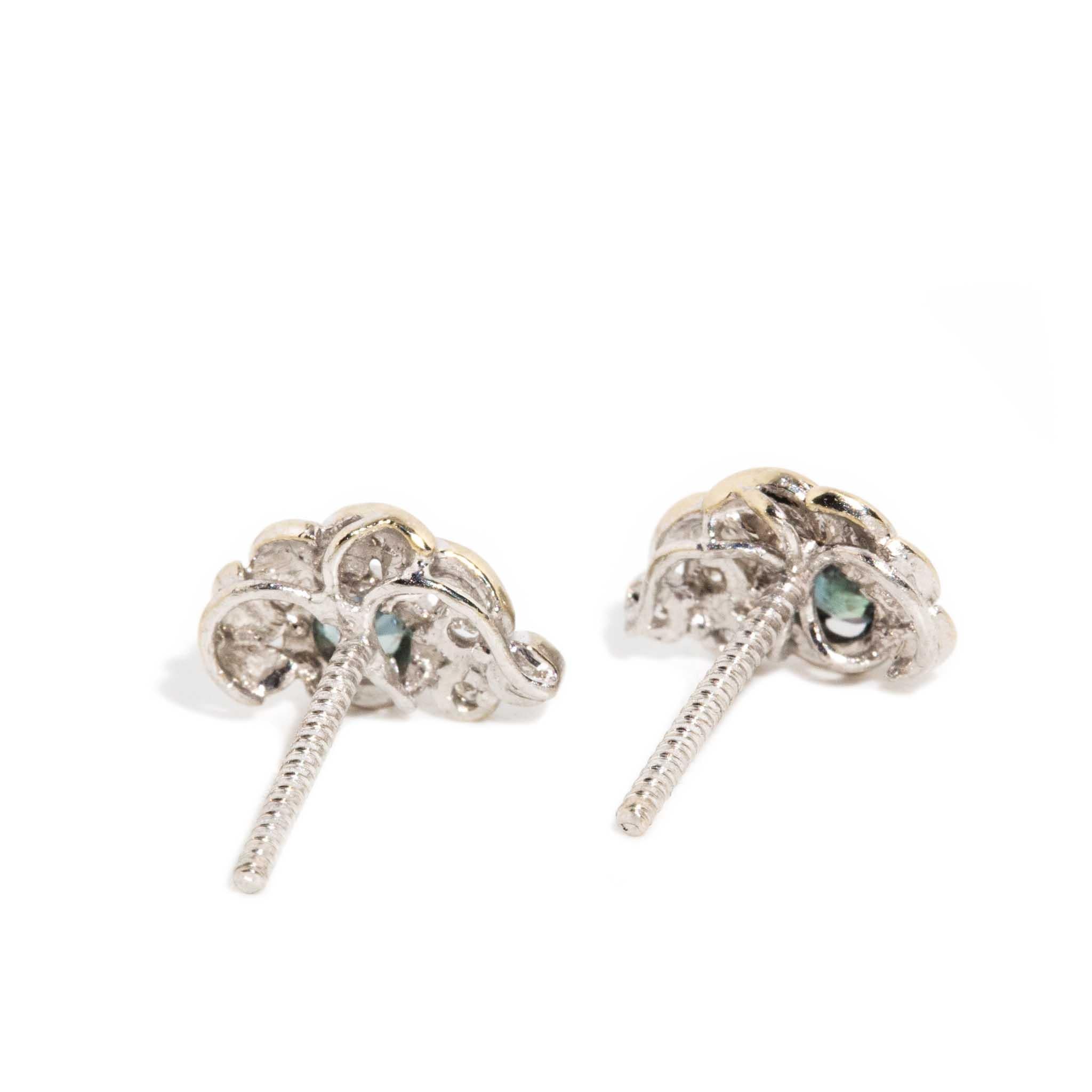 Women's Vintage Circa 1980s Green Red Alexandrite & Diamond Studs 18 Carat White Gold For Sale