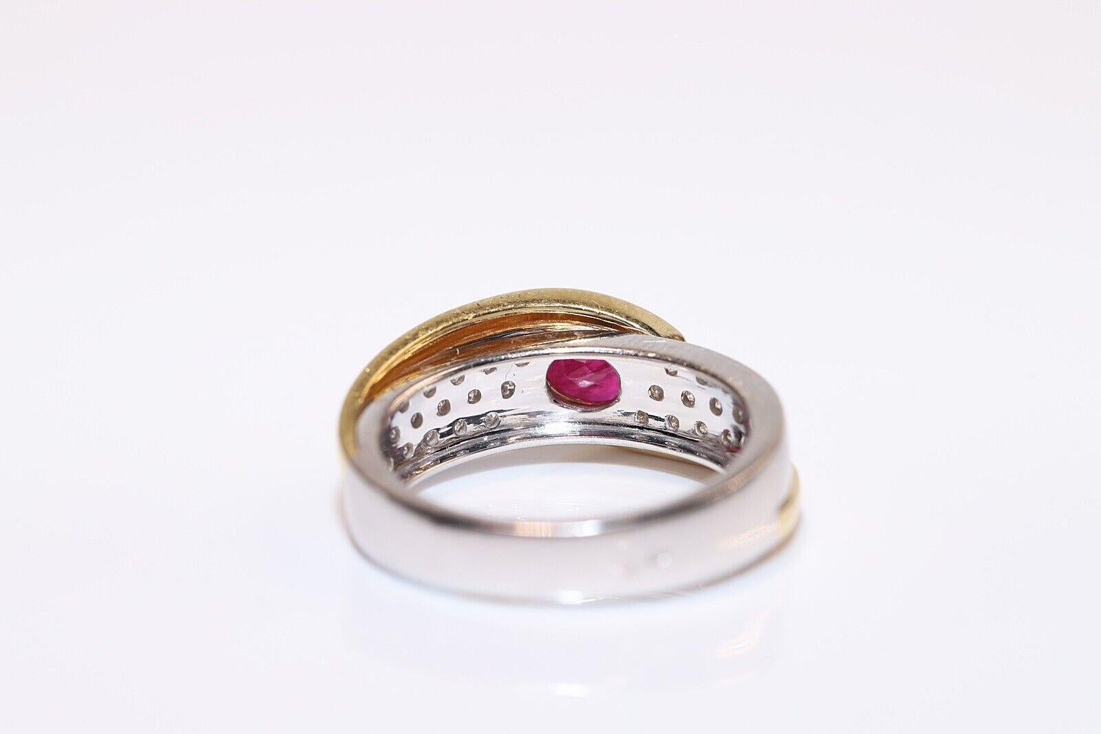 Vintage Circa 1980s Handcrafted 18k Gold Natural Diamond And Ruby Ring For Sale 4